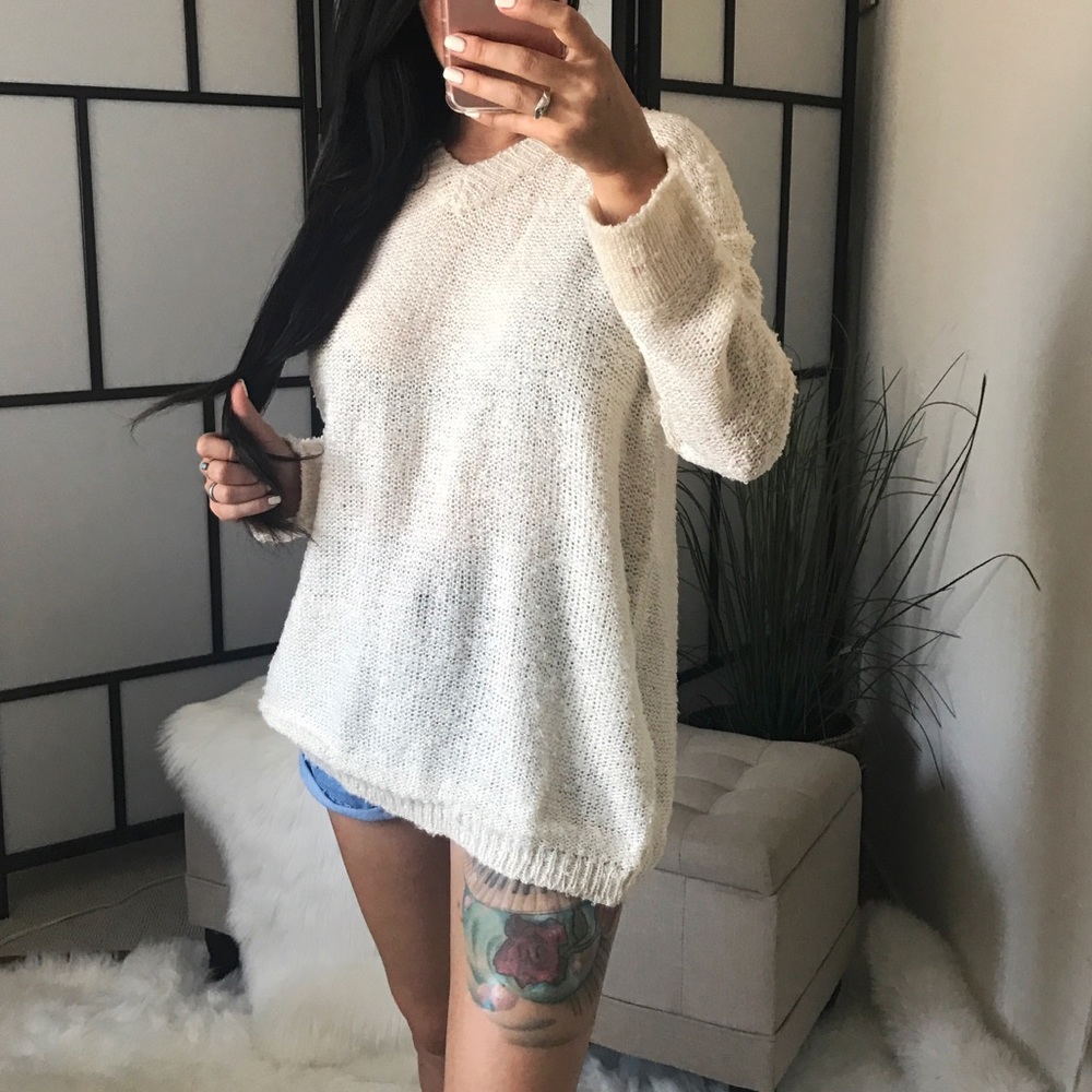 V Neck Cream Sweater - Picture 4 of 8